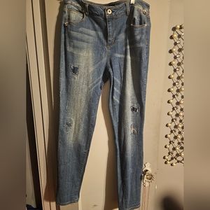 Ashley Stewart jeans with chunky rhinestone embellishments NWT size 12W